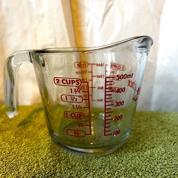 Vtg Anchor (Hocking) Clear Red BIG NUMBERS Measuring 2 Cup 16 Oz Stackable! - Picture 3 of 5